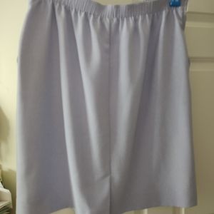 Charming vintage skirt Tan Jay. This straight pencil lavender 24" two pockets